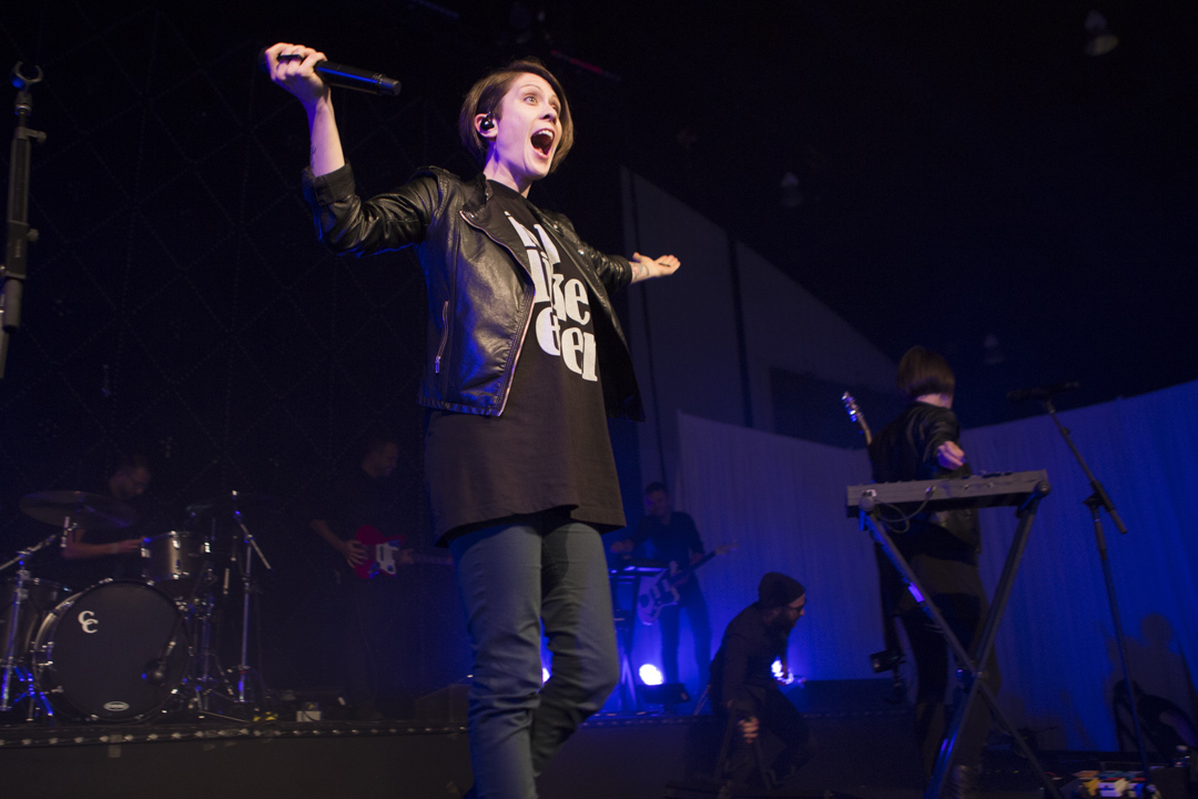 Tegan and Sara live