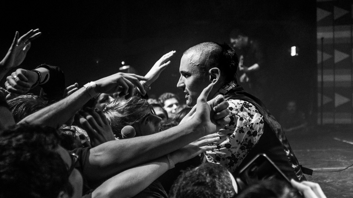 Daughters live at the Regent Theater in Los Angeles