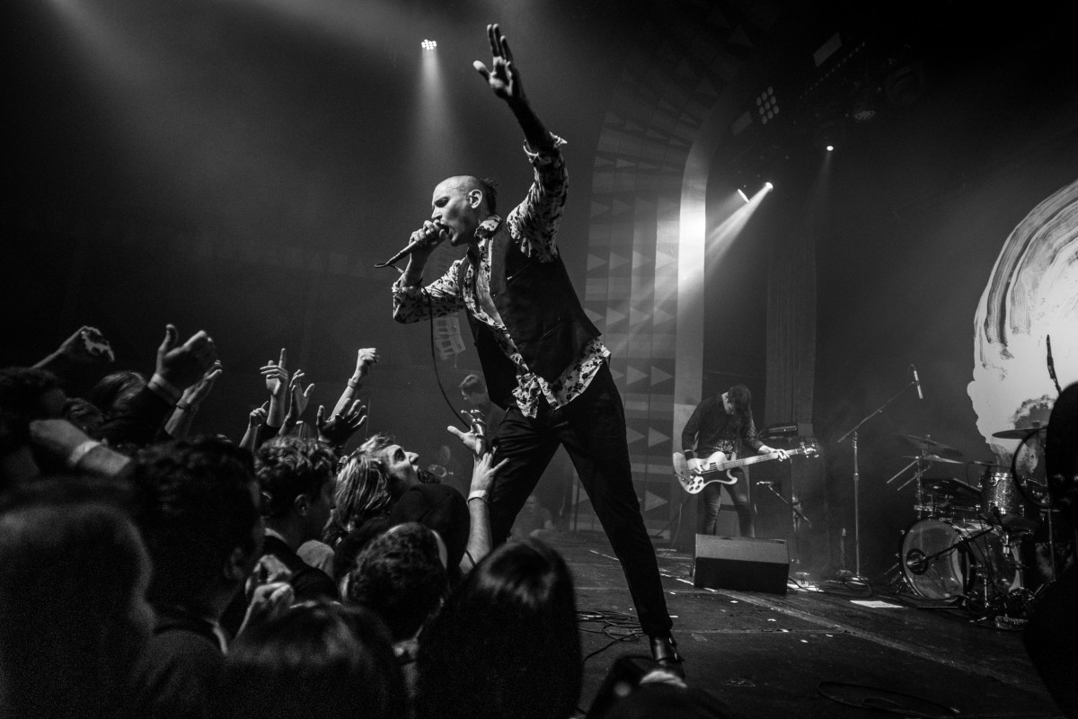 Daughters live at the Regent Theater in Los Angeles