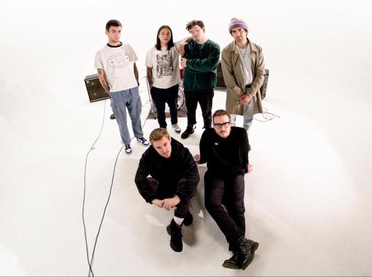 essential tracks dazy militarie gun