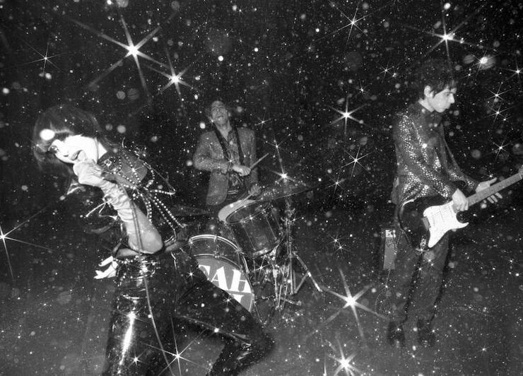 Yeah Yeah Yeahs live shows