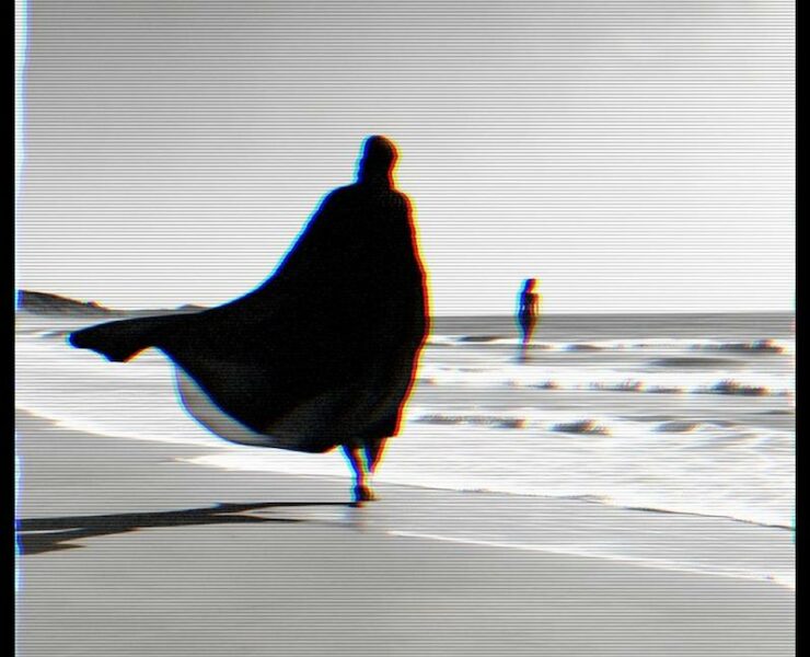 Cold Cave Hourglass