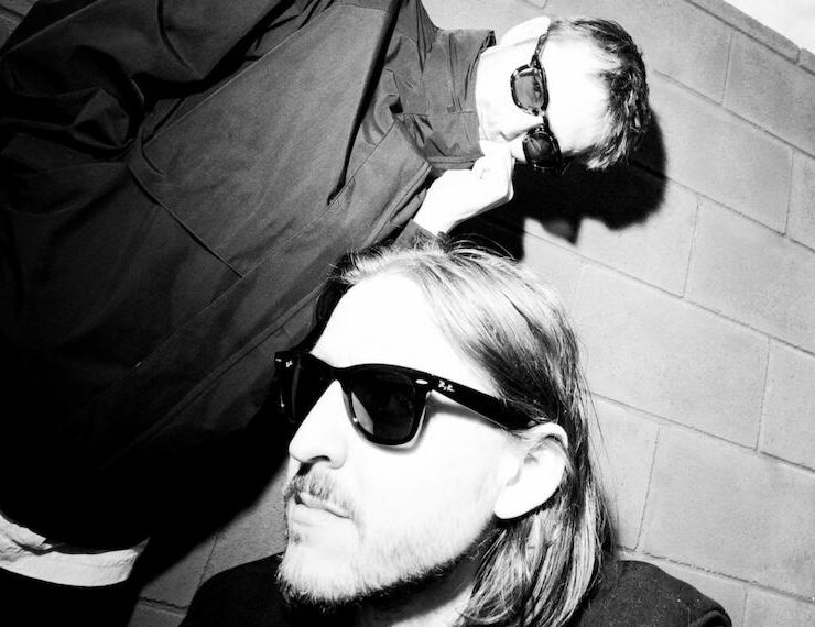Militarie Gun and dazy