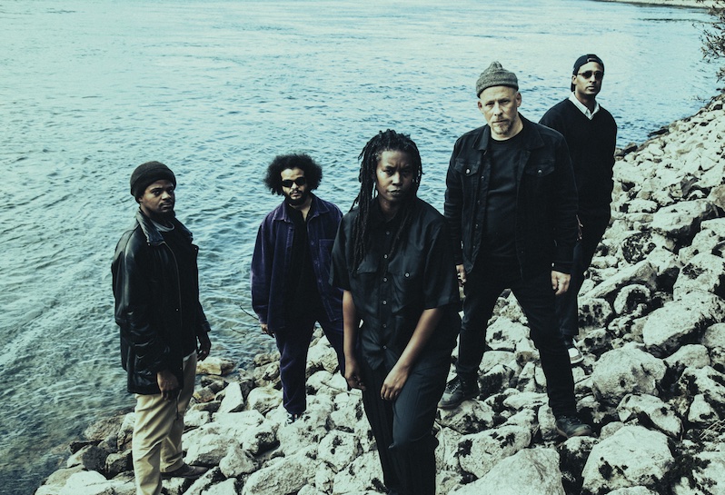 Irreversible Entanglements